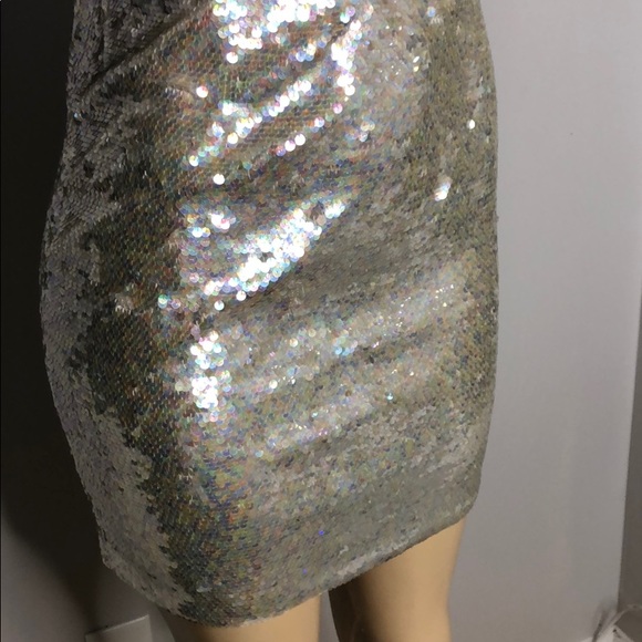 BLACKTIE Oleg Cassini Strapless Sequin Dress - Picture 6 of 7